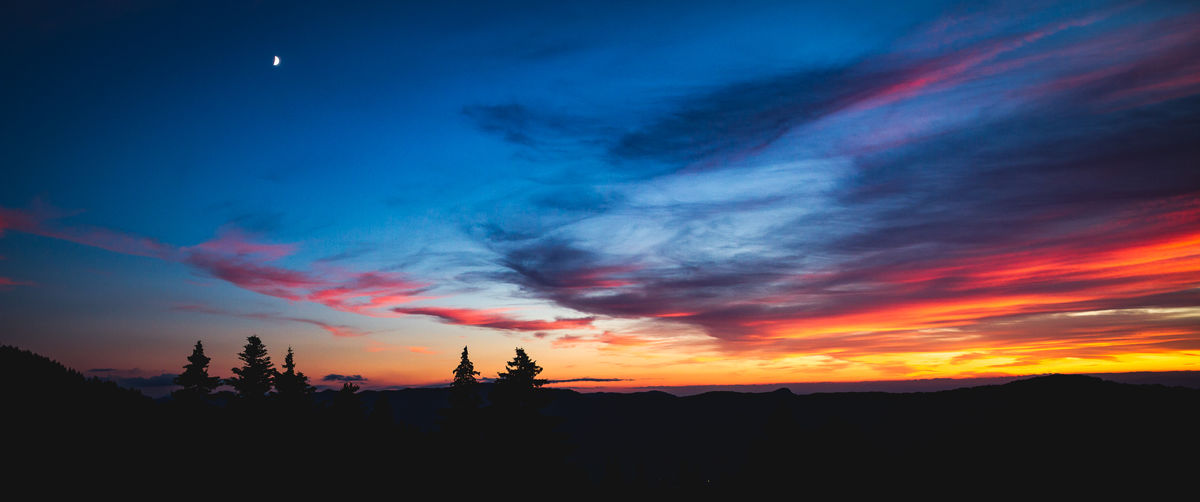Sûrement le coucher de soleil le plus impressionnant que j'ai vu. Vercors.